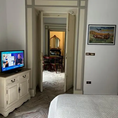 Ferienwohnung Residenze Pessina Neapel Zimmer foto
